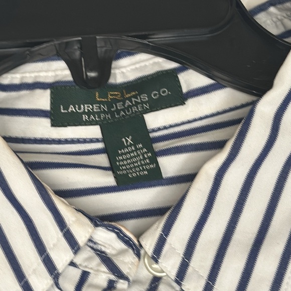 Lauren jeans company size 1X button-down. - Picture 2 of 4